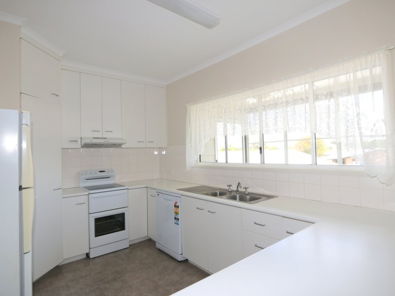 208 Borilla Street, Emerald QLD 4720