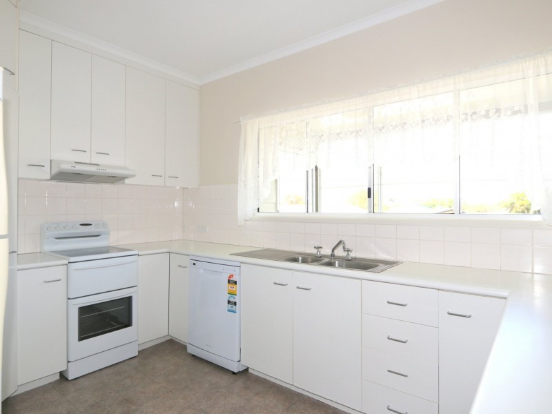208 Borilla Street, Emerald QLD 4720