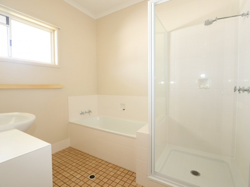 208 Borilla Street, Emerald QLD 4720