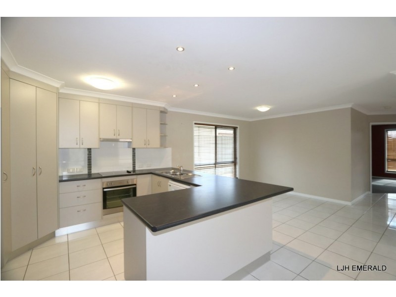 5 Moriarty Street, Emerald QLD 4720