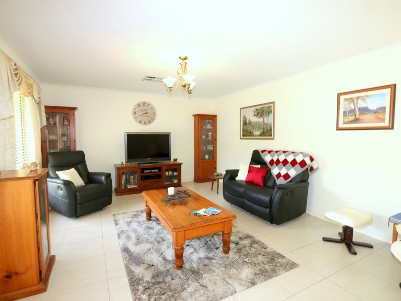 20 Akubra Drive, Emerald QLD 4720