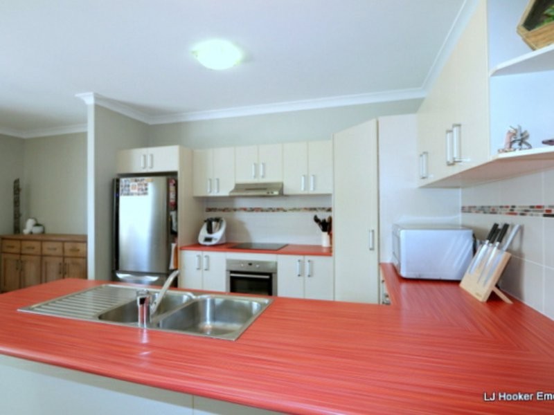 58 Gladstone Street, Emerald QLD 4720