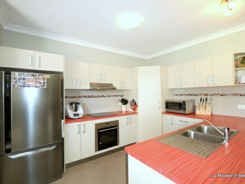 58 Gladstone Street, Emerald QLD 4720