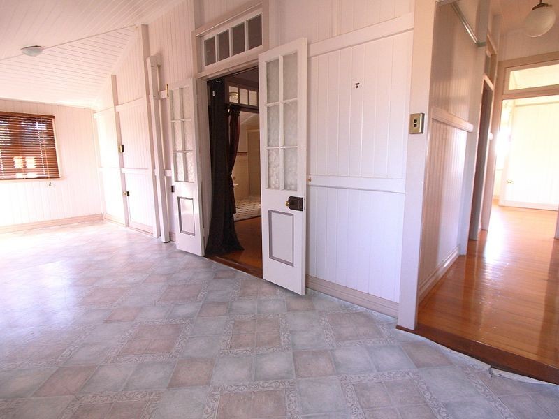 24 Andrews Road, Emerald QLD 4720