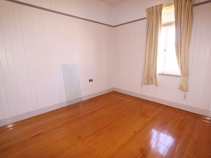 24 Andrews Road, Emerald QLD 4720