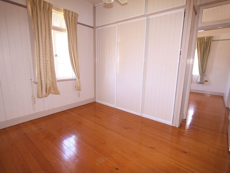 24 Andrews Road, Emerald QLD 4720