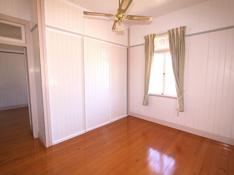 24 Andrews Road, Emerald QLD 4720