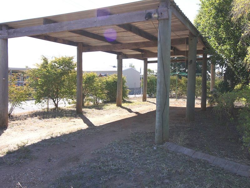 24 Andrews Road, Emerald QLD 4720