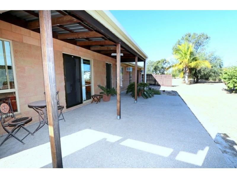 15 Kythera Road, Emerald QLD 4720