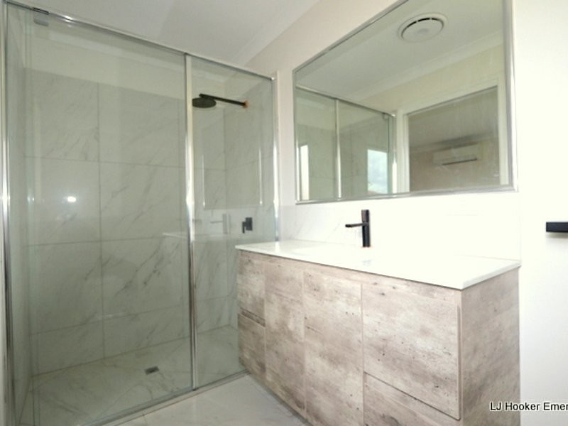 7 Costello Court, Emerald QLD 4720