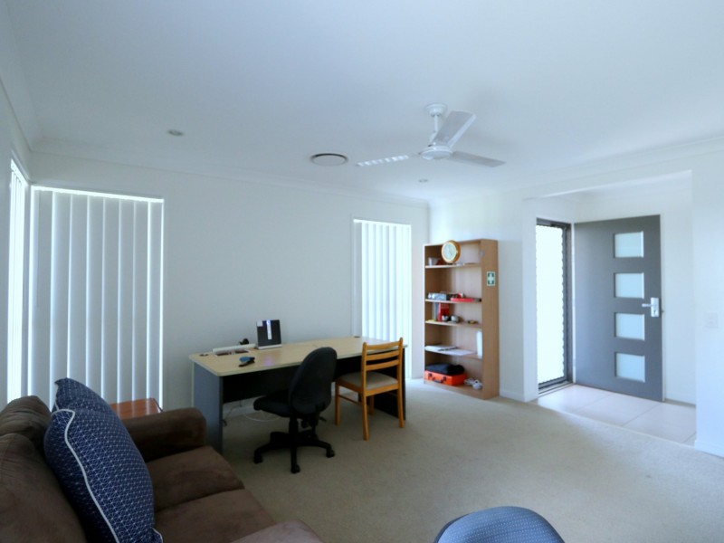 7 Canterbury Road, Emerald QLD 4720