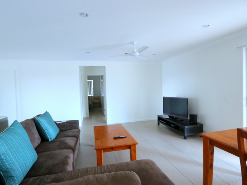 7 Canterbury Road, Emerald QLD 4720