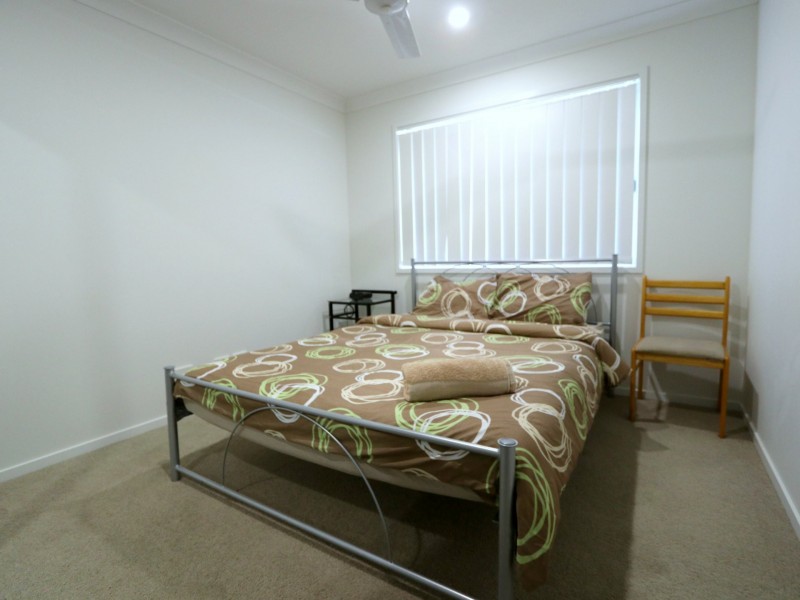 7 Canterbury Road, Emerald QLD 4720