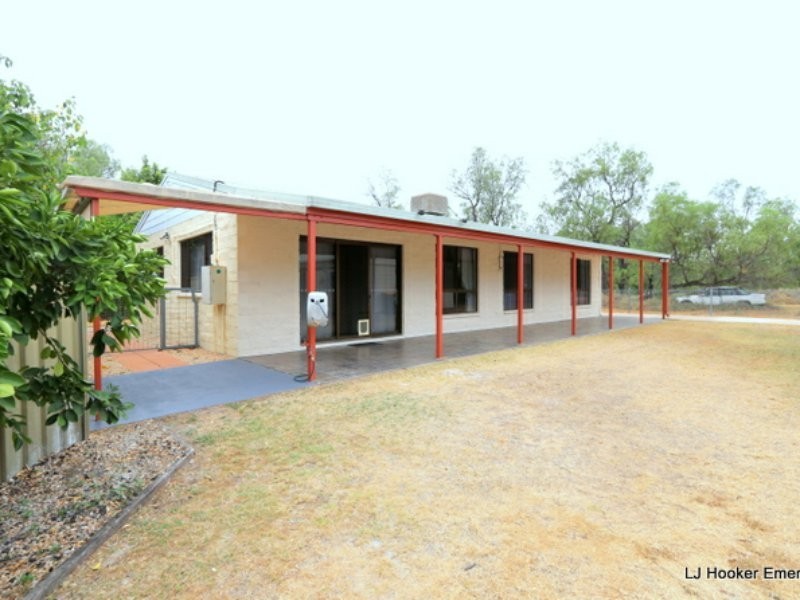 114 Opal Street, Emerald QLD 4720