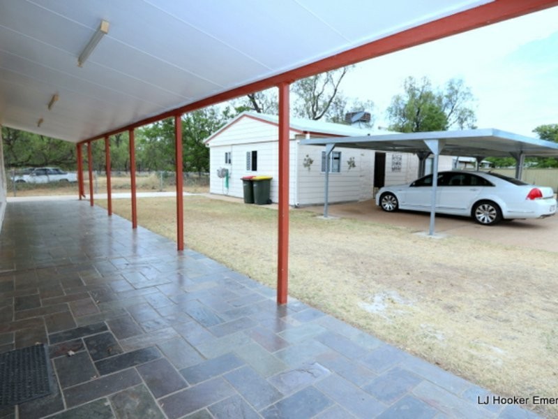 114 Opal Street, Emerald QLD 4720