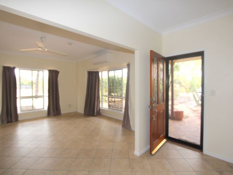 17 Quinn St, Emerald QLD 4720