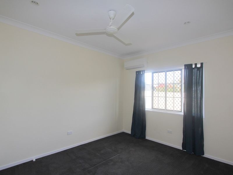 17 Quinn St, Emerald QLD 4720
