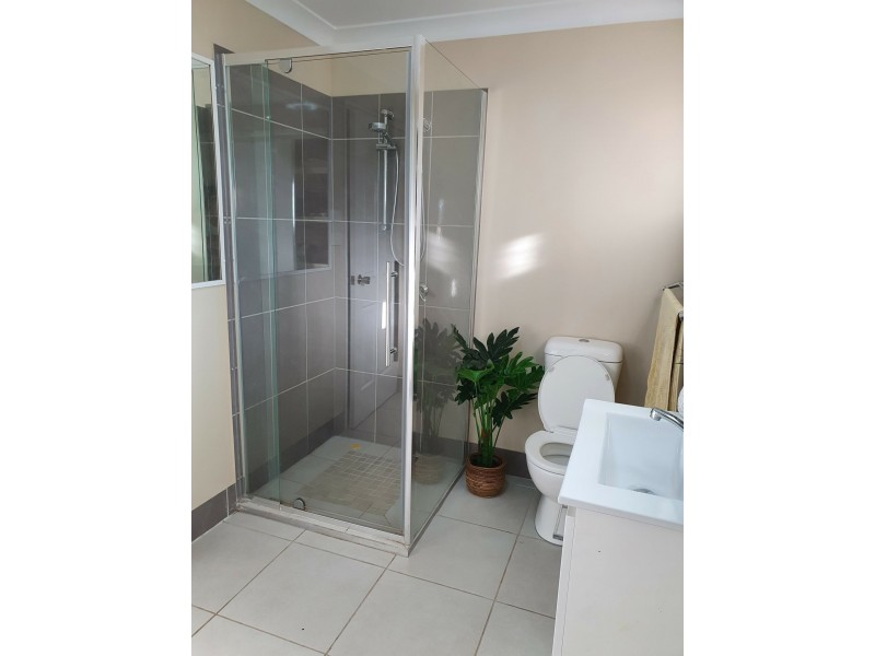 9 Cowan Crescent, Emerald QLD 4720