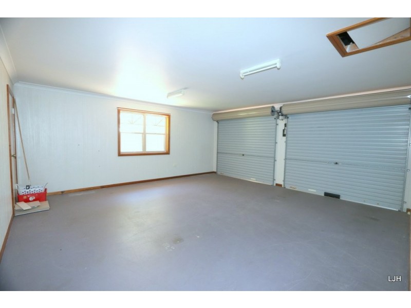 1 Peppertree Lane, Emerald QLD 4720