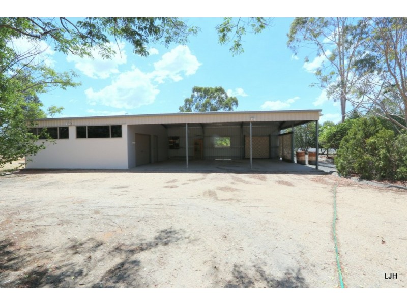 1 Peppertree Lane, Emerald QLD 4720