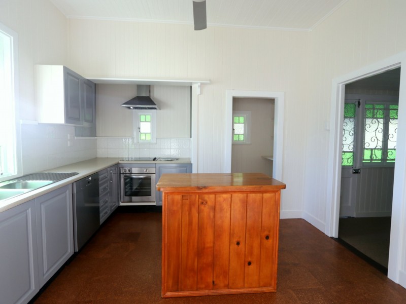 87 Anakie Street, Emerald QLD 4720