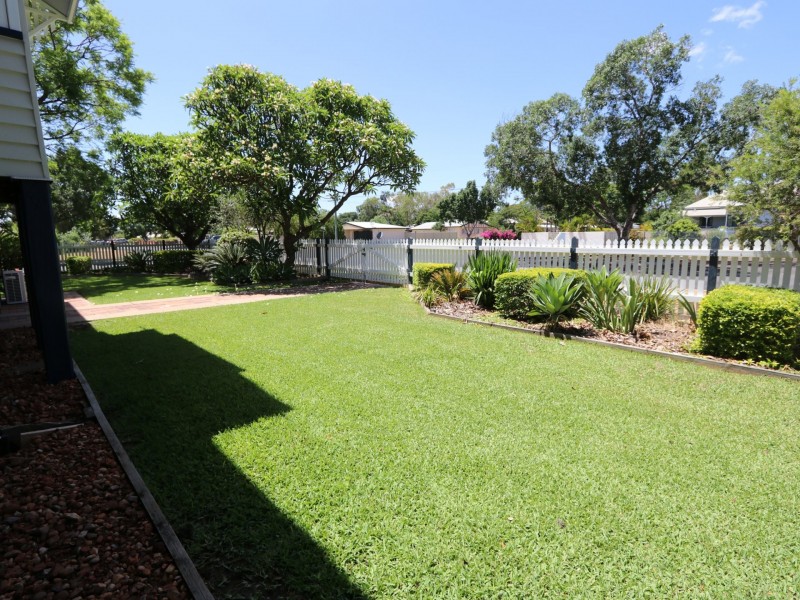 87 Anakie Street, Emerald QLD 4720