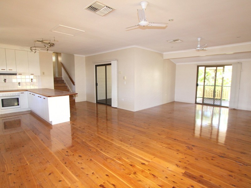 12 Gene Street, Emerald QLD 4720