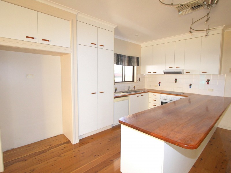 12 Gene Street, Emerald QLD 4720