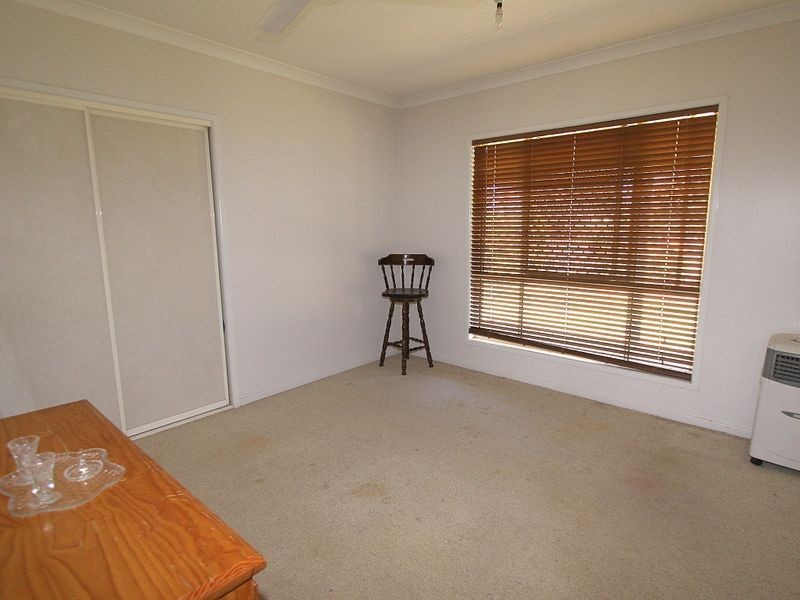 4 Andrews Road, Emerald QLD 4720