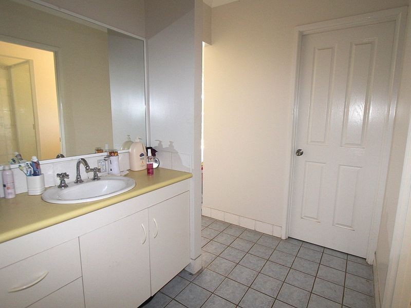 4 Andrews Road, Emerald QLD 4720