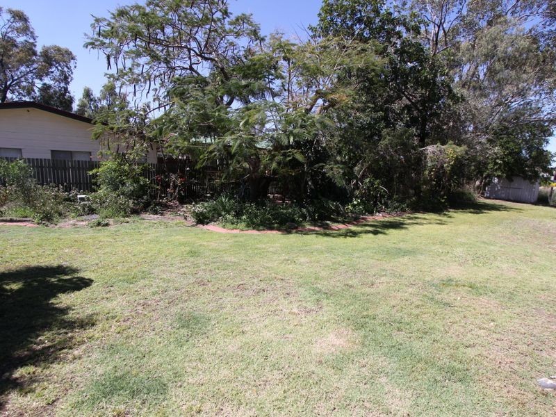 4 Andrews Road, Emerald QLD 4720