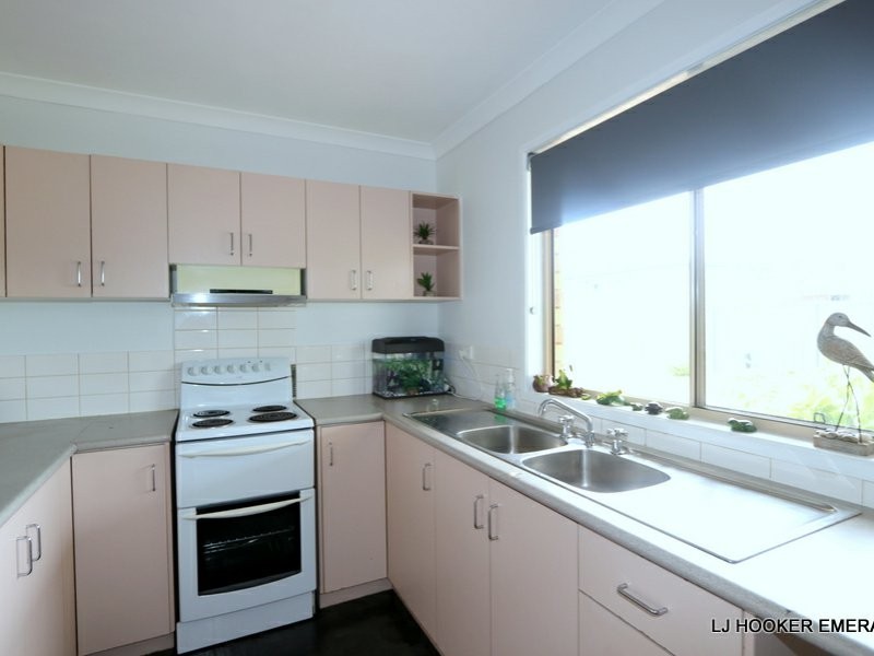 11 Frank Bell Street, Emerald QLD 4720
