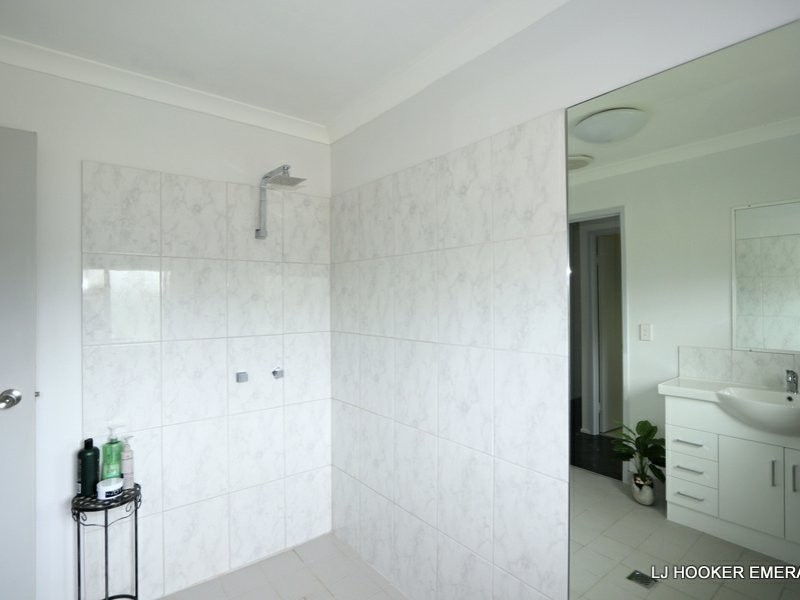 11 Frank Bell Street, Emerald QLD 4720