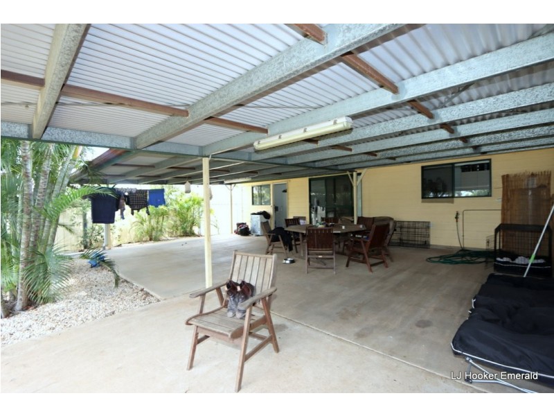 12 Cowan Crescent, Emerald QLD 4720