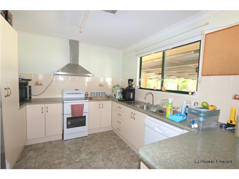 12 Cowan Crescent, Emerald QLD 4720