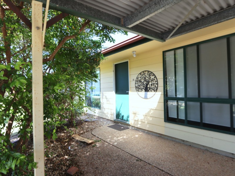 12 Cowan Crescent, Emerald QLD 4720