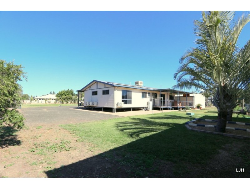 5 Coolibah Pl, Emerald QLD 4720