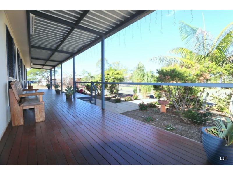 5 Coolibah Pl, Emerald QLD 4720