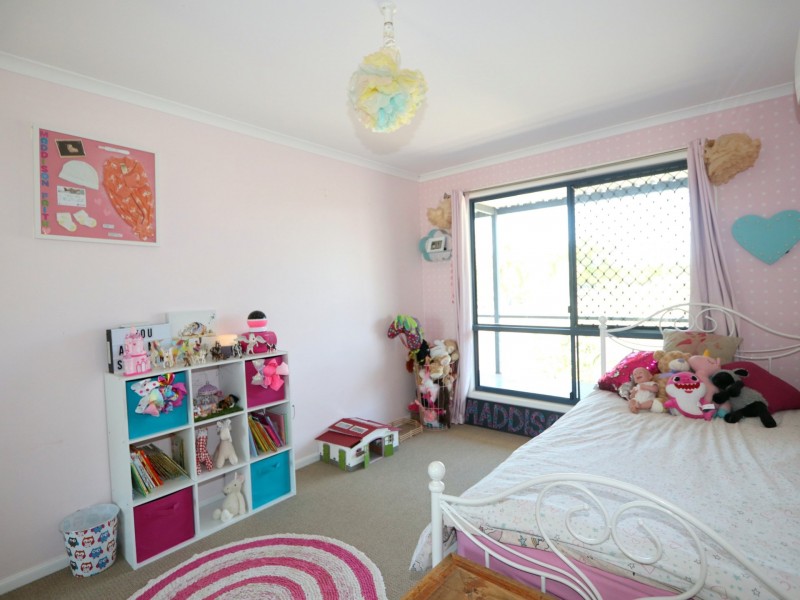 5 Coolibah Pl, Emerald QLD 4720