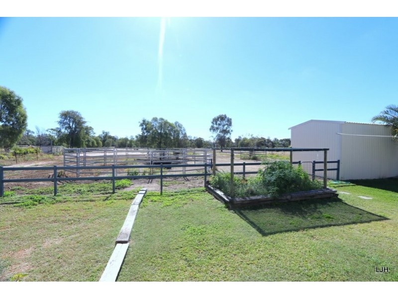 5 Coolibah Pl, Emerald QLD 4720