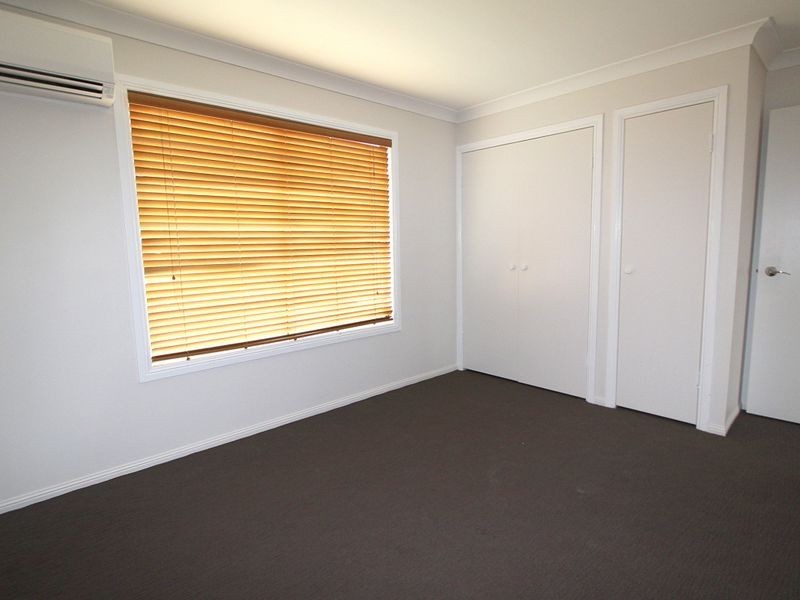 4/87 Roberts Street, Emerald QLD 4720