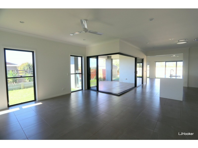 83 Canterbury Road, Emerald QLD 4720