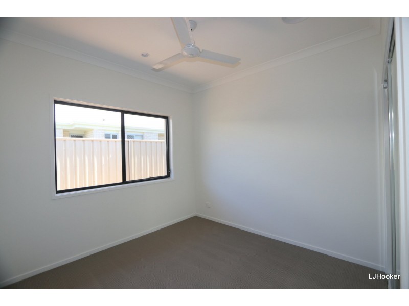 83 Canterbury Road, Emerald QLD 4720