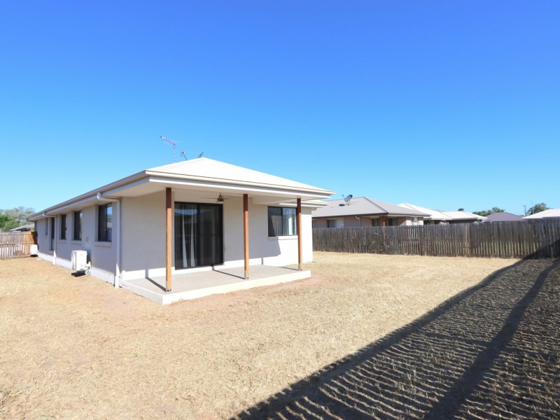 10 Onyx Street, Emerald QLD 4720