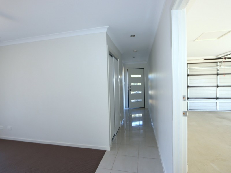10 Onyx Street, Emerald QLD 4720