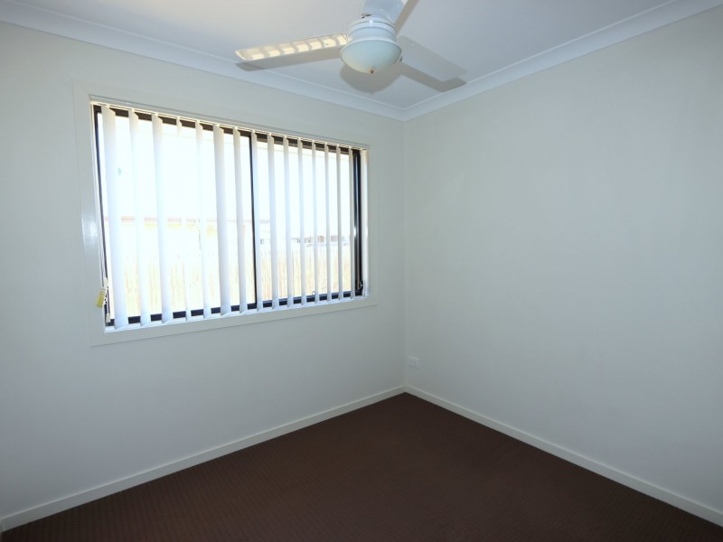 10 Onyx Street, Emerald QLD 4720