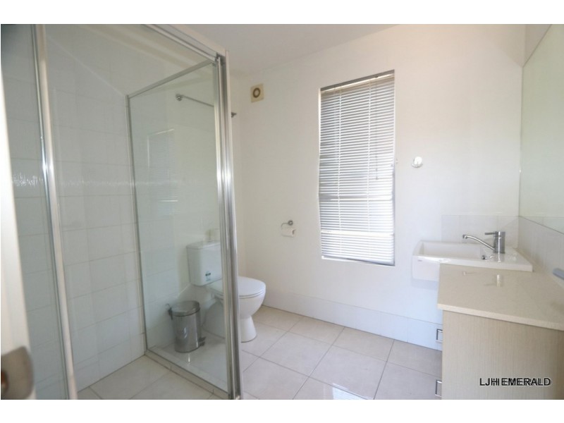 4 Lilly Close, Emerald QLD 4720