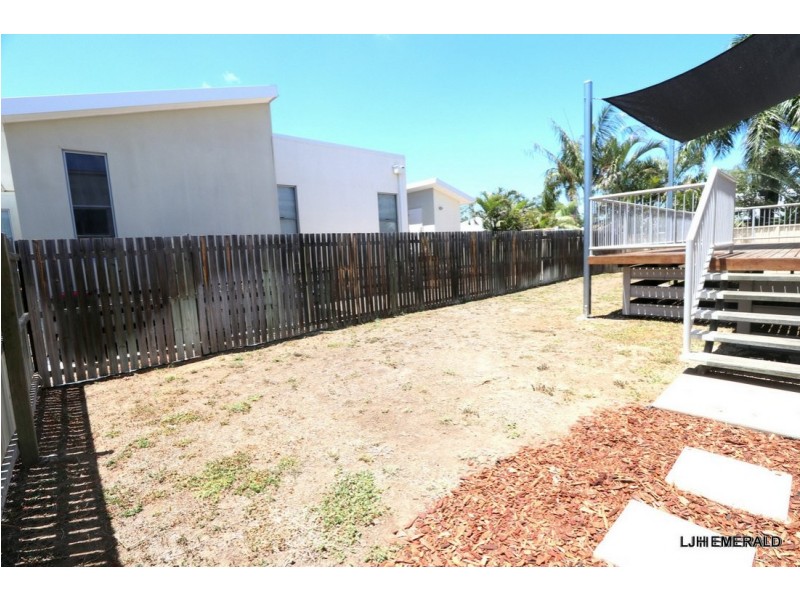 4 Lilly Close, Emerald QLD 4720