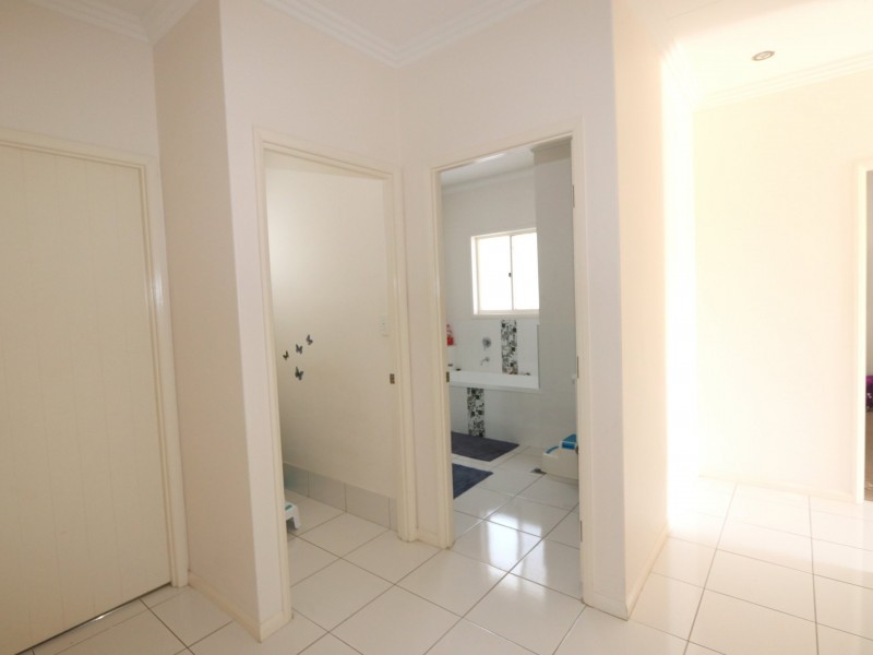 1/62 Gladstone Street, Emerald QLD 4720