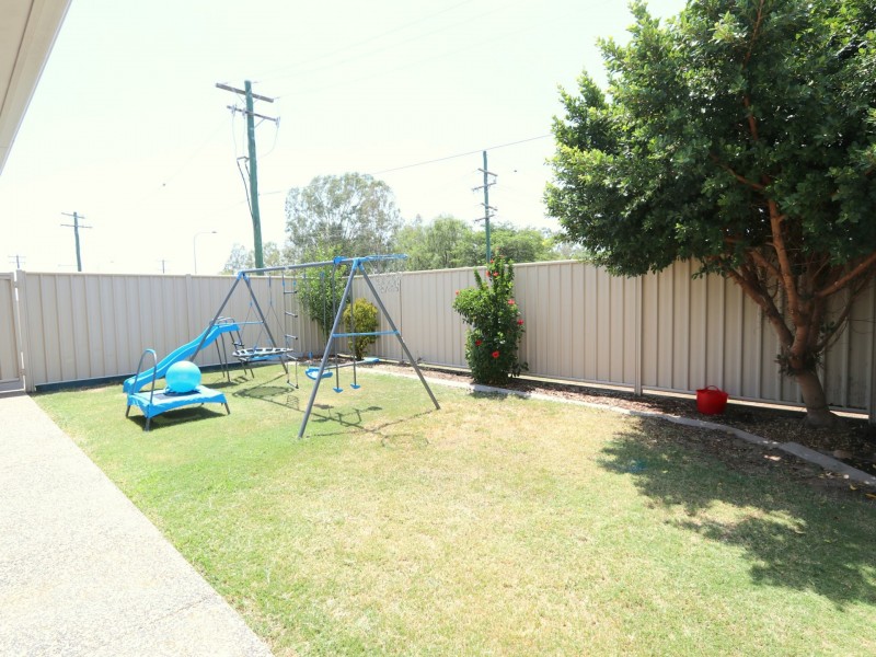 1/62 Gladstone Street, Emerald QLD 4720